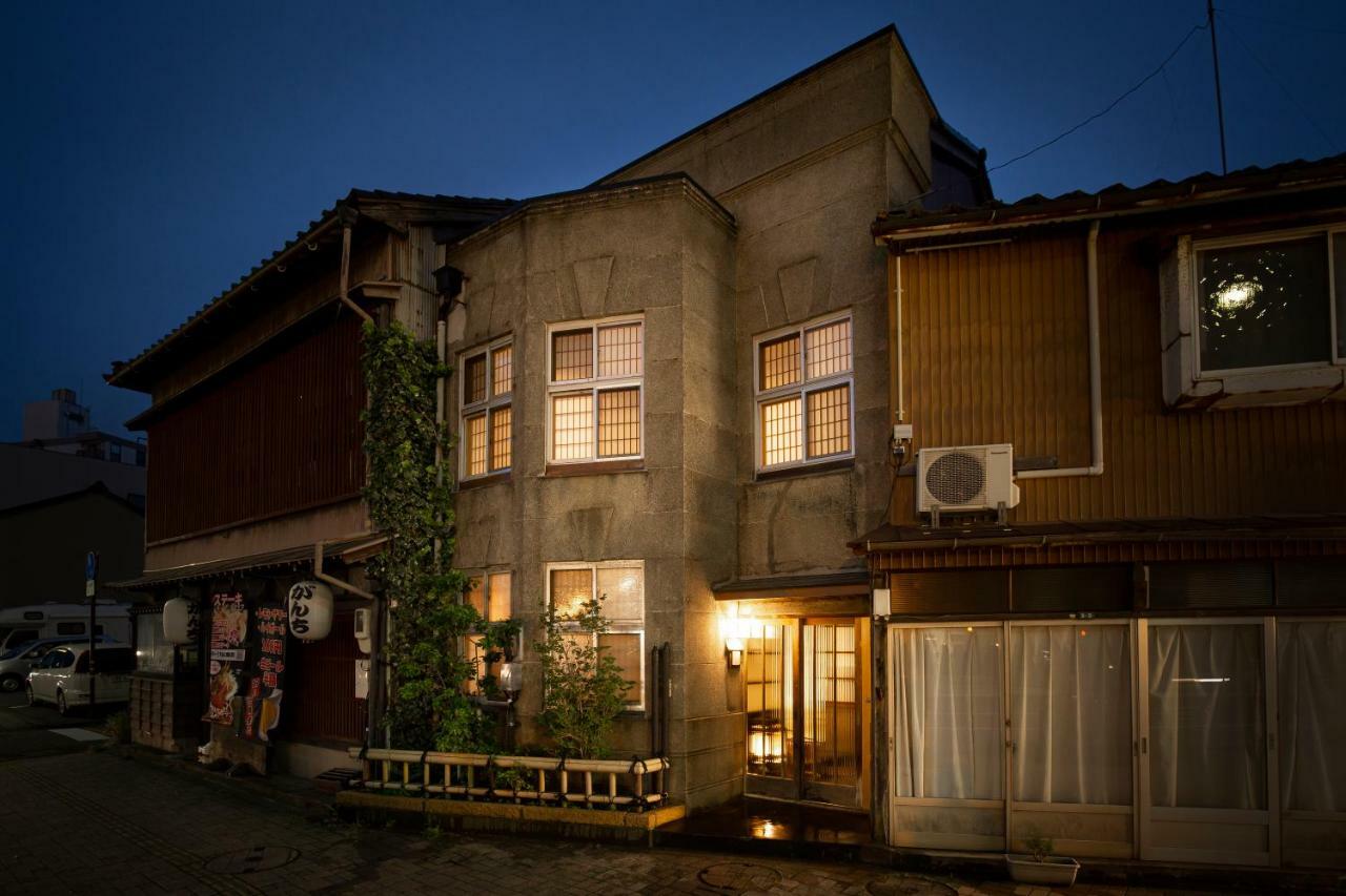 Kanazawa Machiya Kenroku Exterior photo